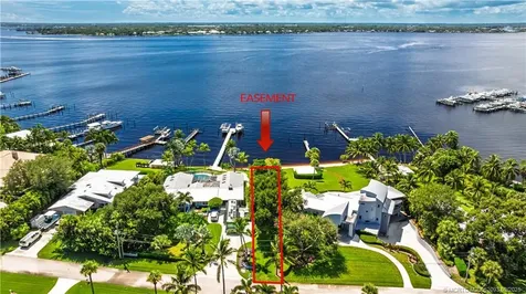 1964 NE Lake Place Jensen Beach FL 34957