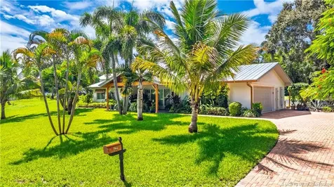 1964 NE Lake Place Jensen Beach FL 34957