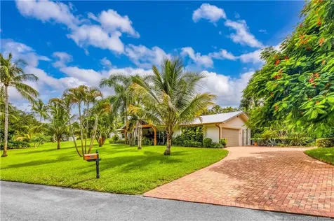 1964 NE Lake Place Jensen Beach FL 34957