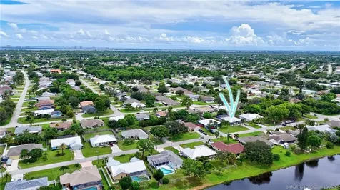 2077 SE Camden Street Port St Lucie FL 34952