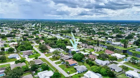 2077 SE Camden Street Port St Lucie FL 34952