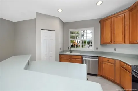 2094 SE Eatonville Drive Port St Lucie FL 34952