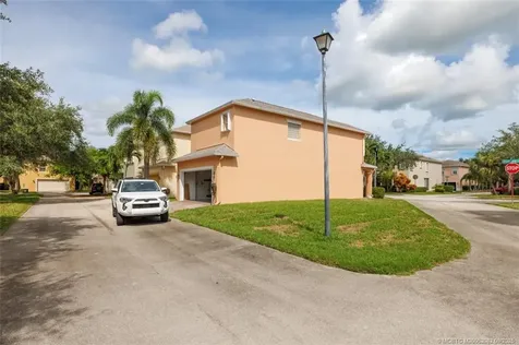 2094 SE Eatonville Drive Port St Lucie FL 34952