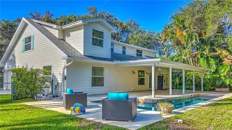 4 N Via Lucindia Drive Sewalls Point FL 34996