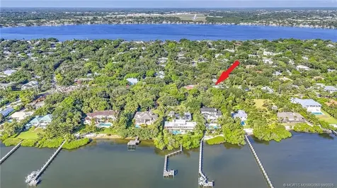 4 N Via Lucindia Drive Sewalls Point FL 34996