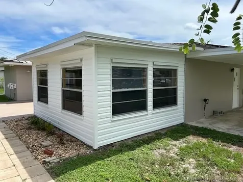 1691 SE Grapeland Avenue Port St Lucie FL 34952