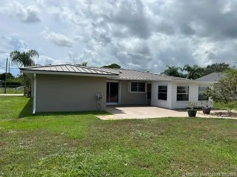 1691 SE Grapeland Avenue Port St Lucie FL 34952