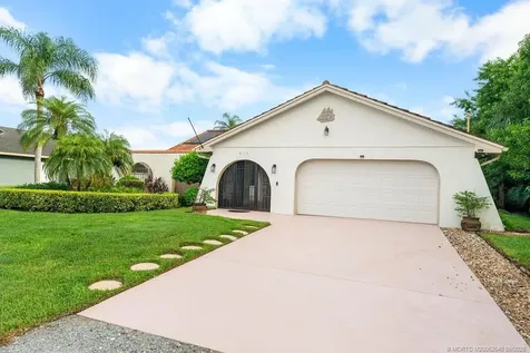 917 SW Abingdon Avenue Port St Lucie FL 34953