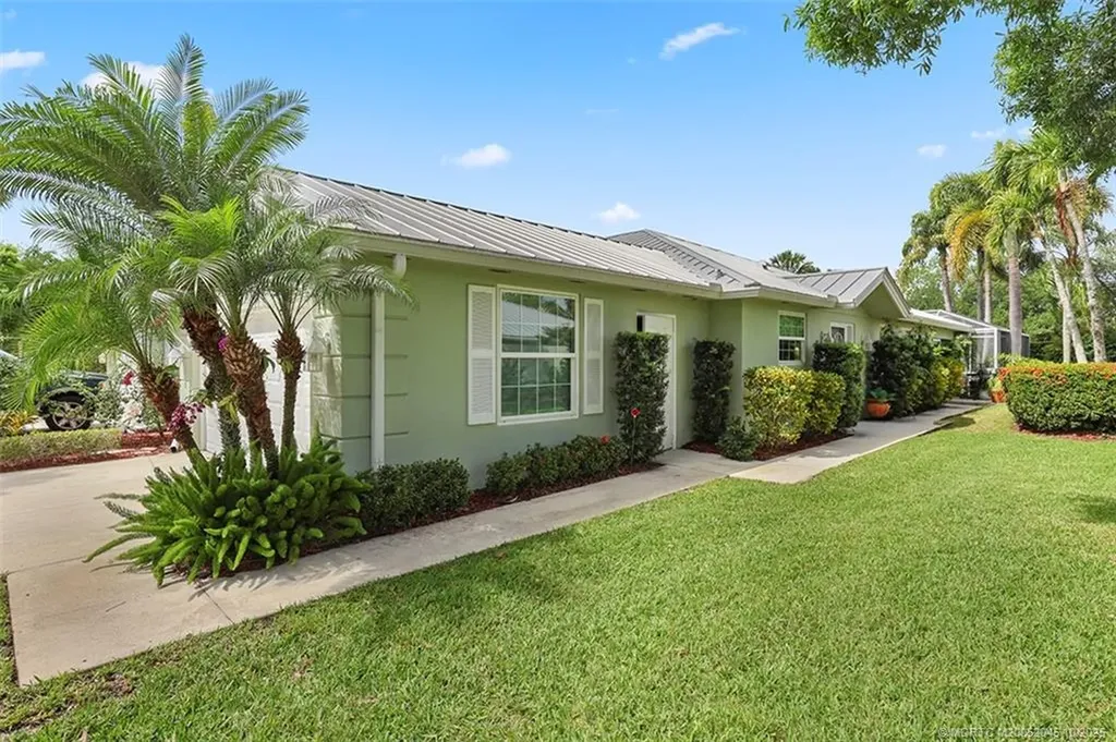 1635 SW Waterfall Boulevard Palm City FL 34990