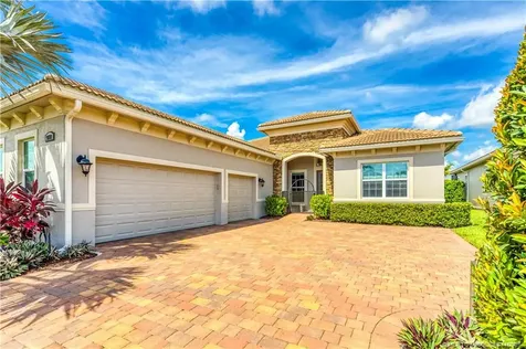 9122 SW Pepoli Way Port St Lucie FL 34987