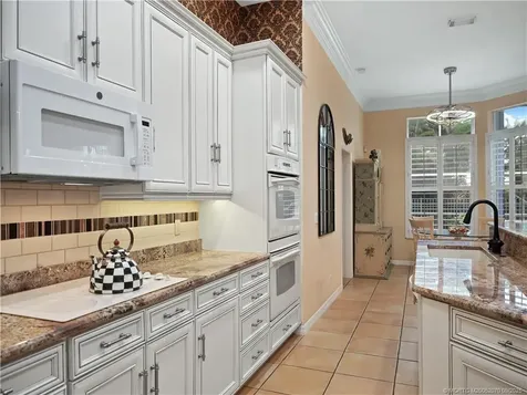 7725 SE Mammoth Drive Hobe Sound FL 33455