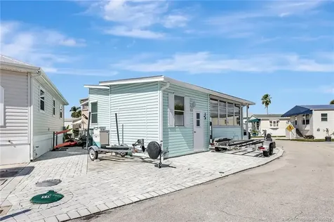 511 Nettles Boulevard Jensen Beach FL 34957