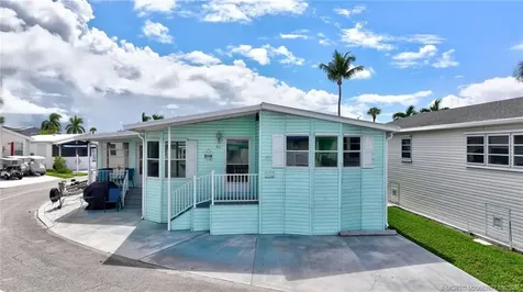 511 Nettles Boulevard Jensen Beach FL 34957