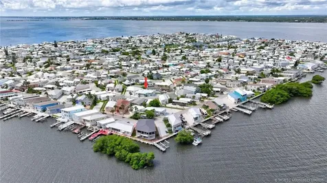 511 Nettles Boulevard Jensen Beach FL 34957