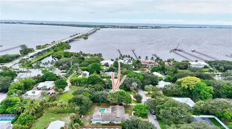 6 Copaire Road Sewalls Point FL 34996