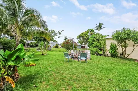 432 NW Raymond Lane Port St Lucie FL 34983