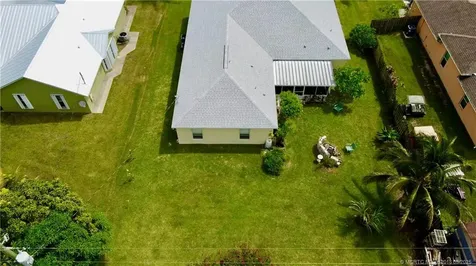 432 NW Raymond Lane Port St Lucie FL 34983