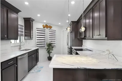 2408 Harbour Cove Drive Hutchinson Island FL 34949