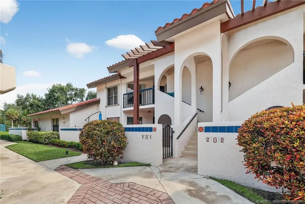 6110 SE Martinique Drive Stuart FL 34997