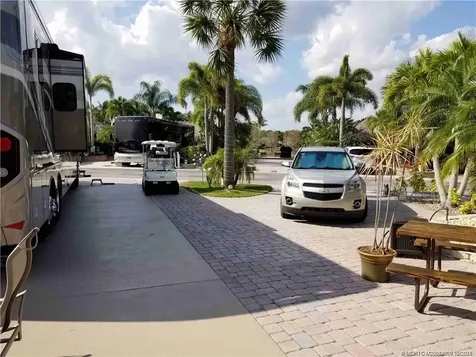 467 NW Sandtrap Lane Port St Lucie FL 34986