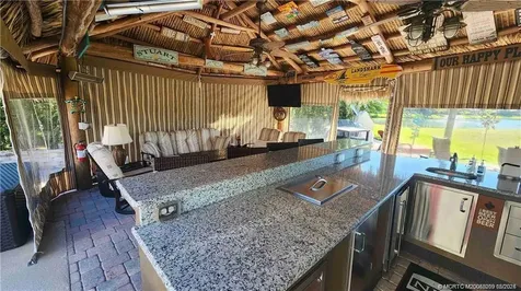 467 NW Sandtrap Lane Port St Lucie FL 34986