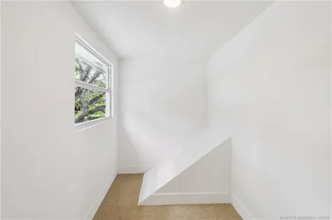 4 N Via Lucindia Drive Sewalls Point FL 34996