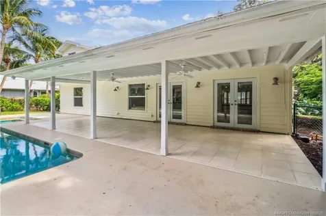 4 N Via Lucindia Drive Sewalls Point FL 34996