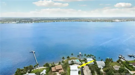 1013 NE Orange Avenue Jensen Beach FL 34957