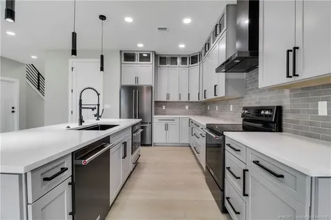 1013 NE Orange Avenue Jensen Beach FL 34957