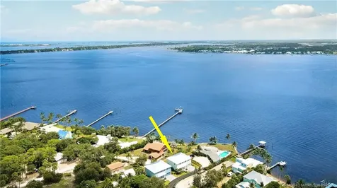 1013 NE Orange Avenue Jensen Beach FL 34957