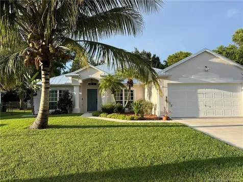 3209 SE Quay Street Port St Lucie FL 34984