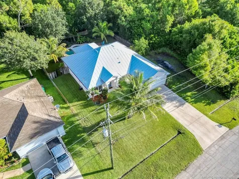 3209 SE Quay Street Port St Lucie FL 34984