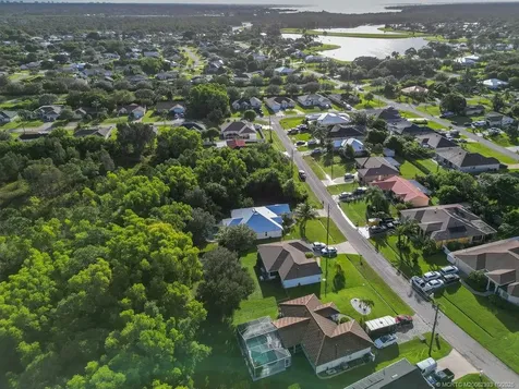 3209 SE Quay Street Port St Lucie FL 34984