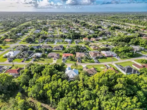 3209 SE Quay Street Port St Lucie FL 34984