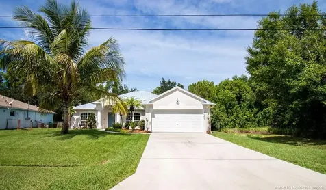 3209 SE Quay Street Port St Lucie FL 34984