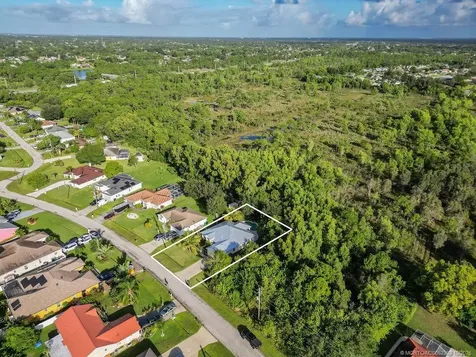 3209 SE Quay Street Port St Lucie FL 34984