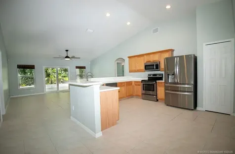 3209 SE Quay Street Port St Lucie FL 34984