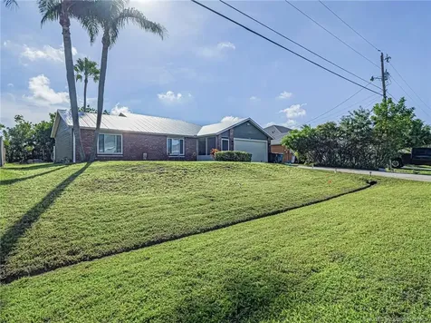 3601 SW Voyager Street Port St Lucie FL 34953