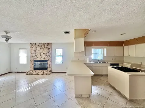 1025 SE 10th Street Stuart FL 34996