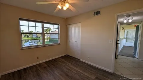 1563 SE Royal Green Circle Port St Lucie FL 34952