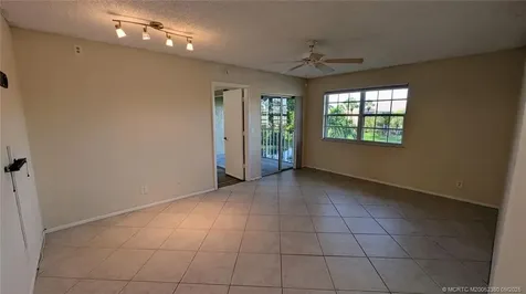 1563 SE Royal Green Circle Port St Lucie FL 34952