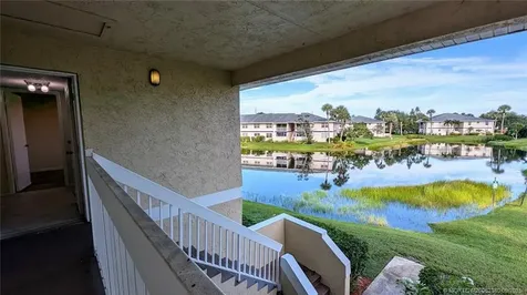 1563 SE Royal Green Circle Port St Lucie FL 34952