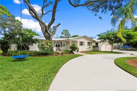 1109 SE 7th Street Stuart FL 34996