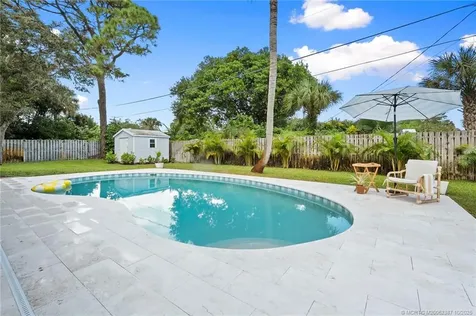 1109 SE 7th Street Stuart FL 34996