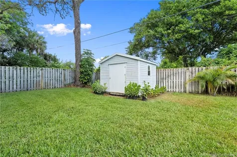 1109 SE 7th Street Stuart FL 34996