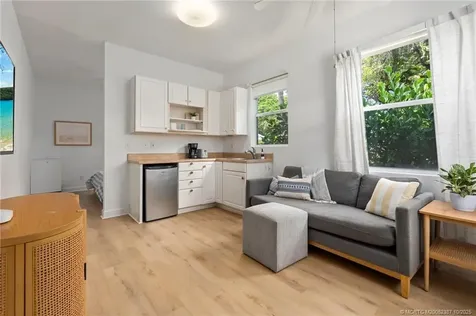 1109 SE 7th Street Stuart FL 34996