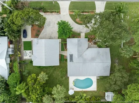 1109 SE 7th Street Stuart FL 34996