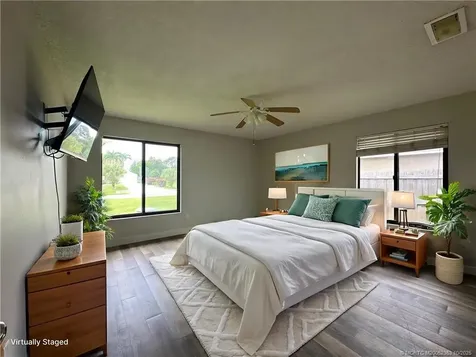 2433 SE Hallahan Street Port St Lucie FL 34952