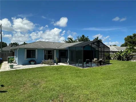 2433 SE Hallahan Street Port St Lucie FL 34952