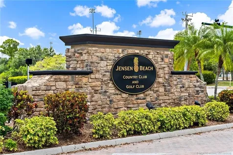 1327 NW Mossy Oak Way Jensen Beach FL 34957